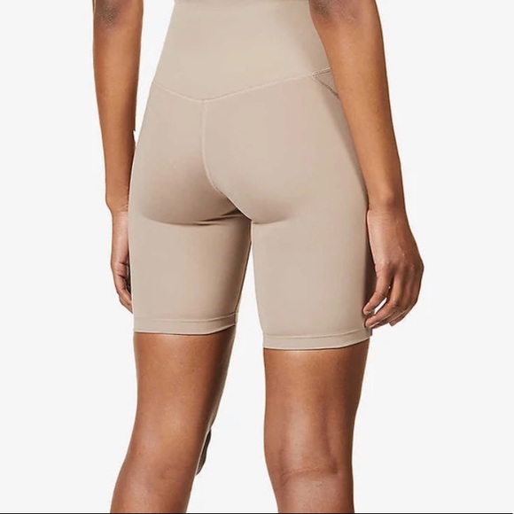 ❤️SOLD❤️Girlfriend Collective Biker Shorts - Picture 2 of 9